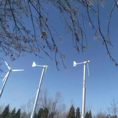 Hibrit Rüzgar Türbini Jeneratör Sistemi 100KW 380V Cam Elyaf Bıçak 11m/s