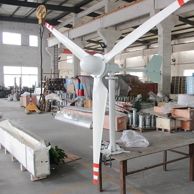 Modern Stil Yatay Rüzgar Türbini Jeneratörü 3KW 5KW 48V 96V 220V Ev Kullanımı İçin