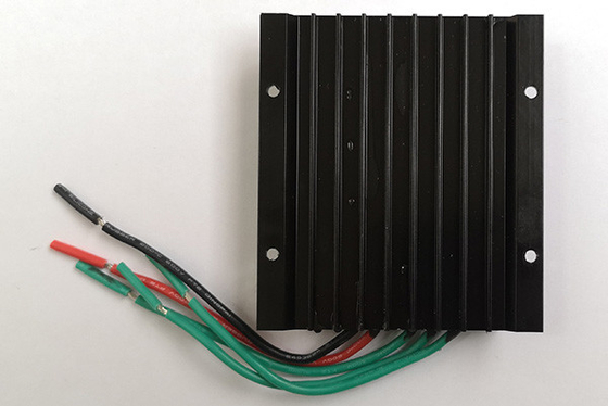 IP67 Off Grid Inverter Şarj Kontrol Cihazı 12V 24V 48V 1000W Off Grid Şarj Kontrol Cihazı